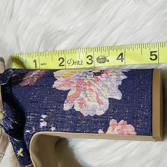 Strategia Platform Shoes - Picture 8 of 8